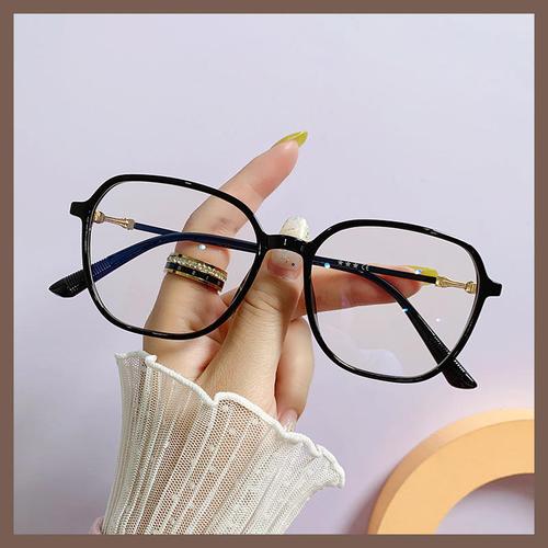 眼镜配件,太阳镜,眼镜框,眼镜周边等产品专业生产加工的公司,拥有完整